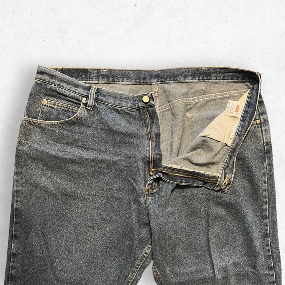 Wrangler Relaxed Fit Work Jeans Men's Size 42 x 30 Distressed Blue - Picture 5 of 12